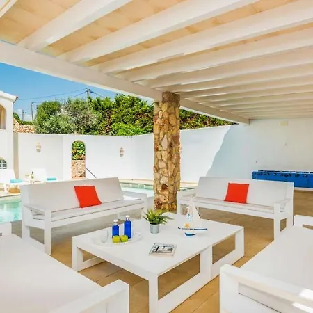 Cala En Porter Sleeps 10 Pool Air Con Wifi *