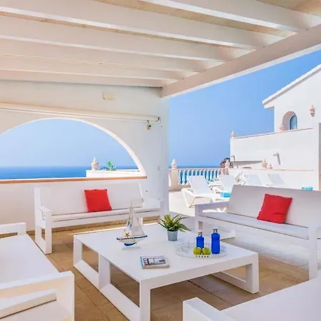 Cala En Porter Sleeps 10 Pool Air Con Wifi Villa *